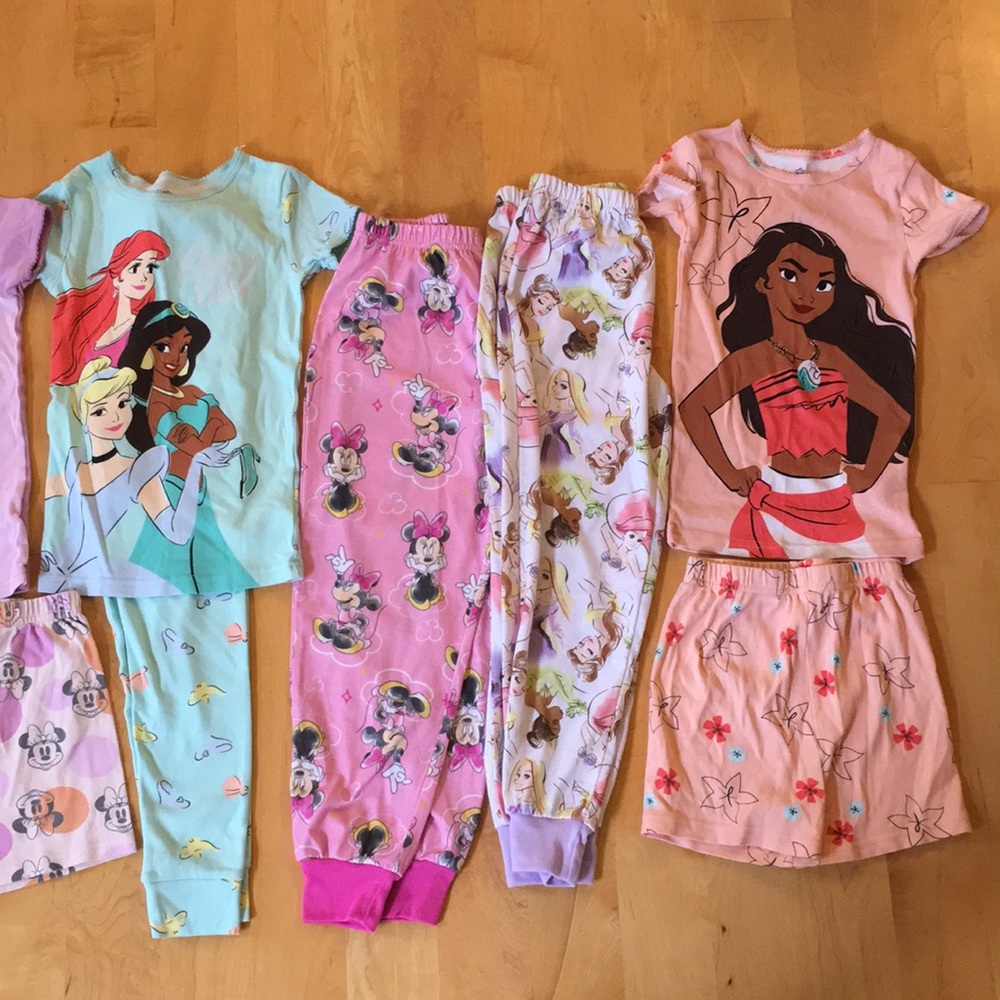 10 Piece Girls Pajamas Bundle Disney Princess & Minnie Mouse